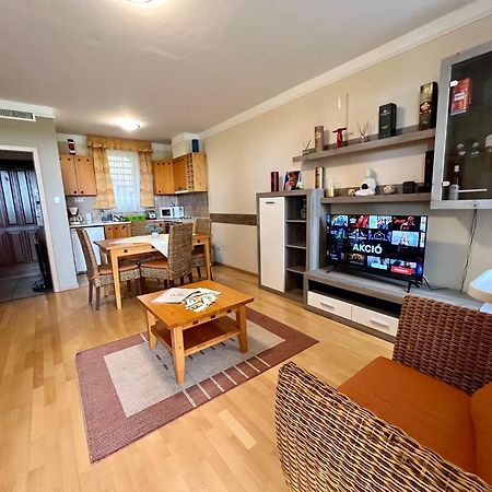 Luxus Golf Apartment Бюк Экстерьер фото